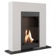 Whiskey en kamin med traditionell design