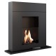 Whiskey en kamin med traditionell design